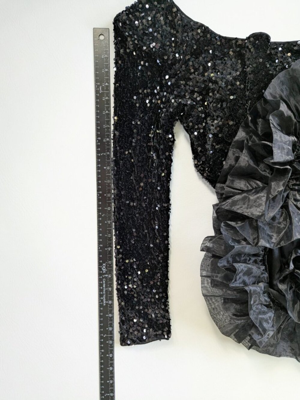 Faeriesty Asymmetrical One Shoulder Long Sleeve Velour Sequin Gown Size Medium - Picture 14 of 16